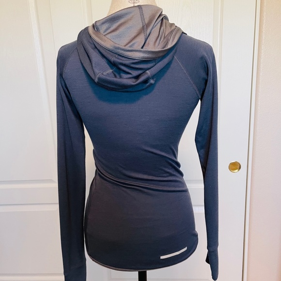 Nike Wool Blend Dri Fit Running Hoodie - Picture 2 of 3